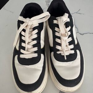 Zara Black and White Women's Sneakers- wore twice.